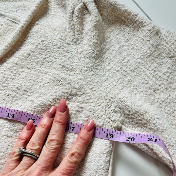 Free People Cream V-Neck Crop Sweater - Picture 7 of 8